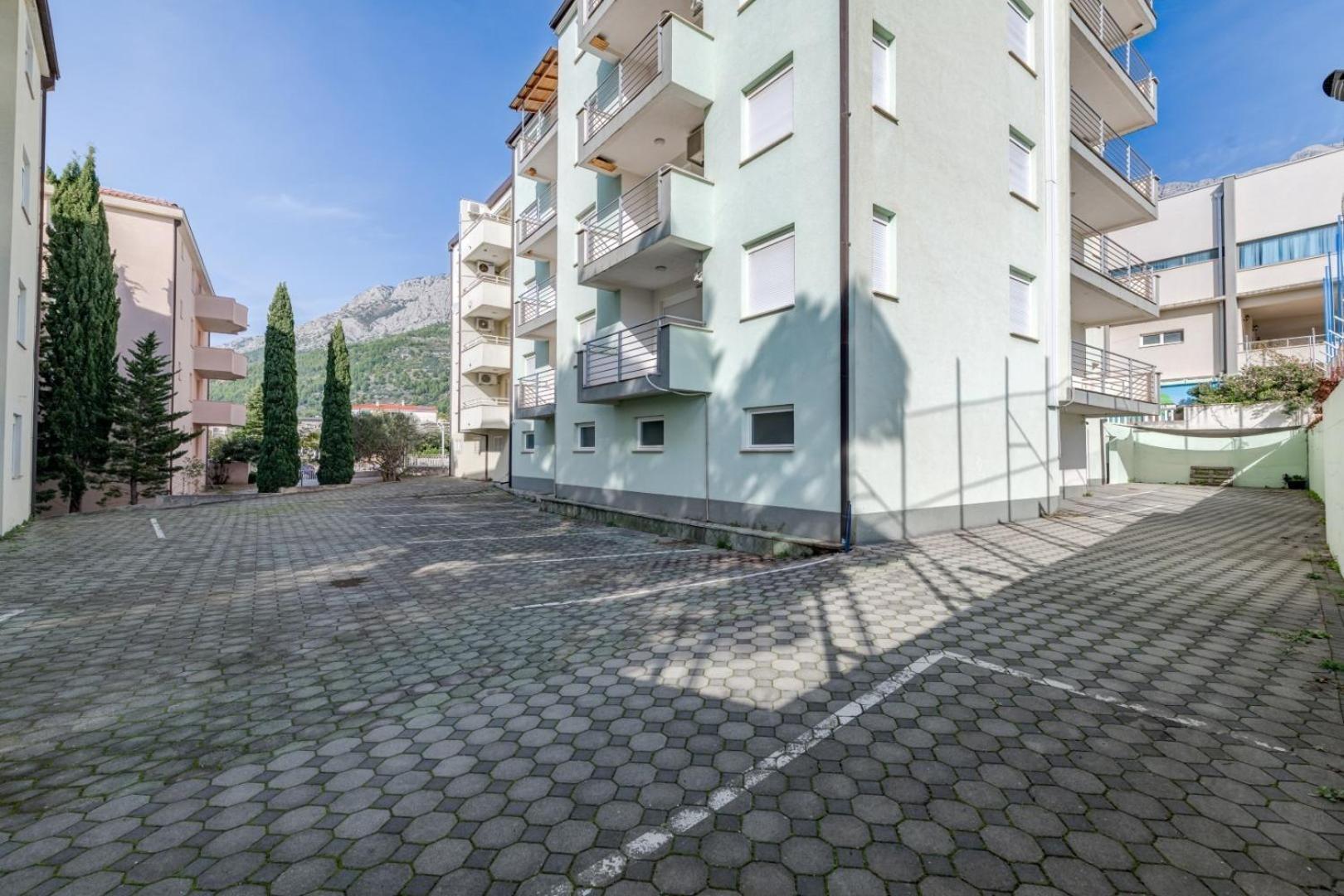 Ruza&Nikolina "1" Apartmani - Башка-Вода Екстер'єр фото