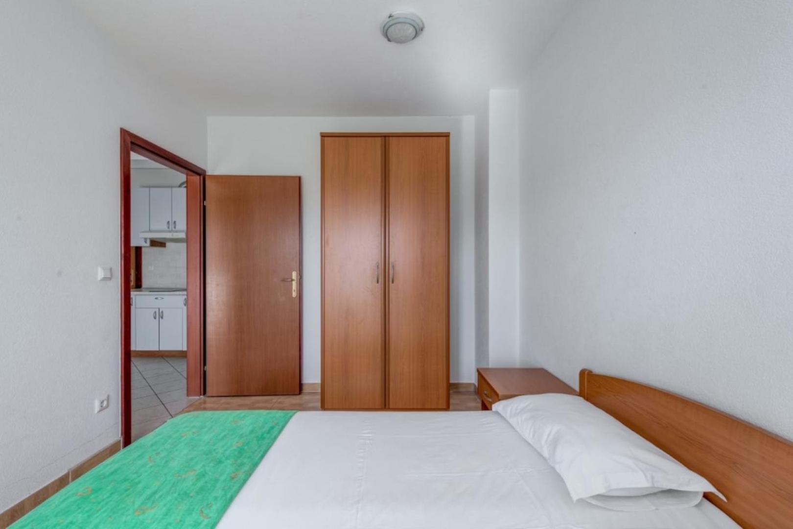 Ruza&Nikolina "1" Apartmani - Башка-Вода Екстер'єр фото
