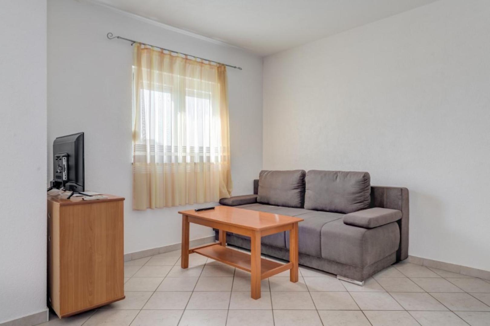 Ruza&Nikolina "1" Apartmani - Башка-Вода Екстер'єр фото